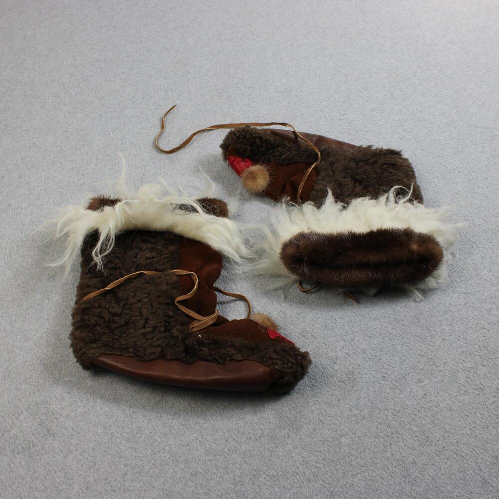 Vintage Handmade Slipper Moccasins Woman 9 Brown Fur Trim Shearling Booties Cozy